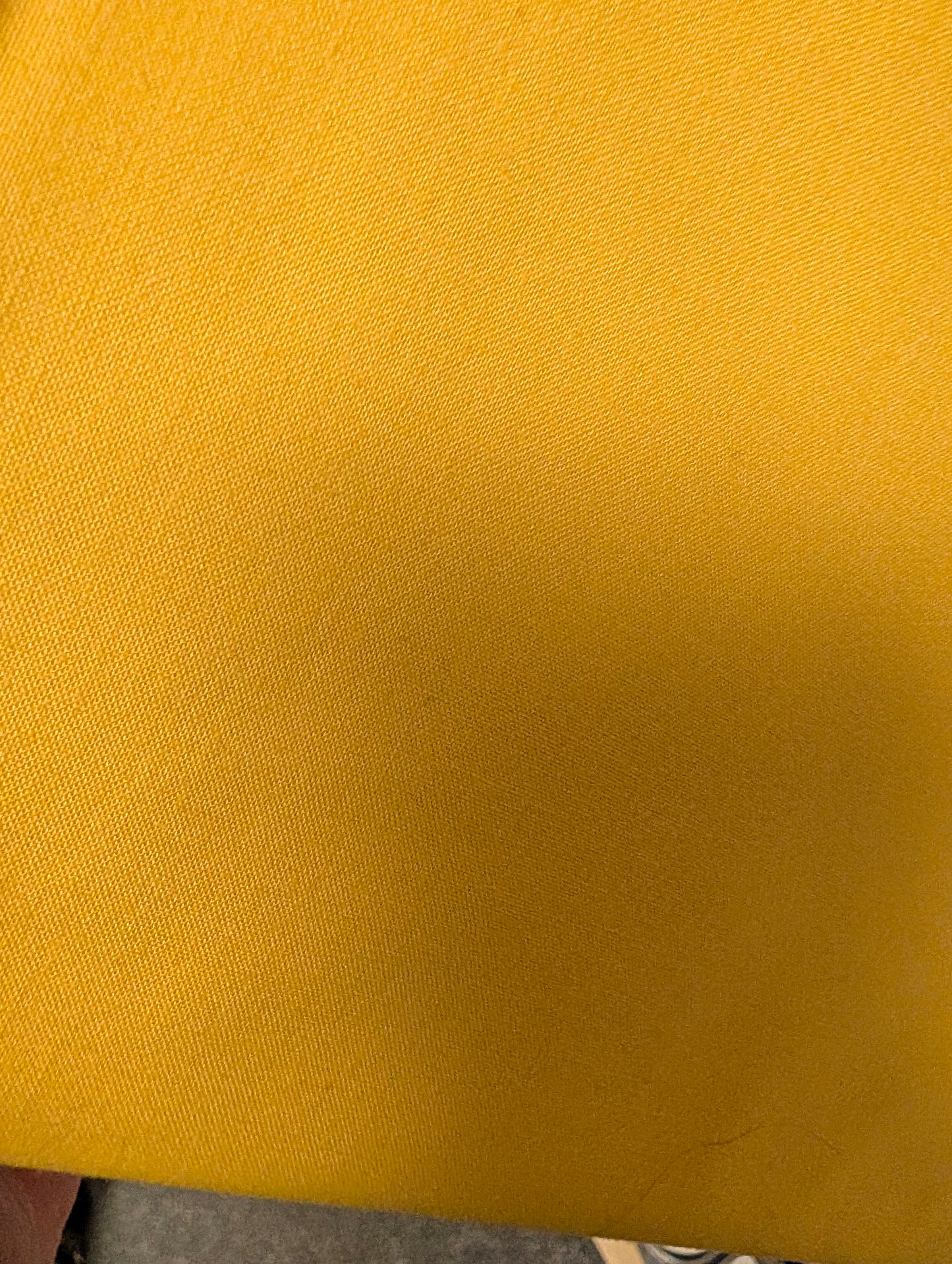 Makower UK Spectrum 100% Cotton Solid (2000/Y26)