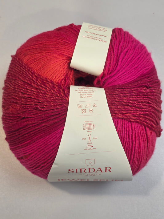 Sirdar yarn in crimson - close up detail