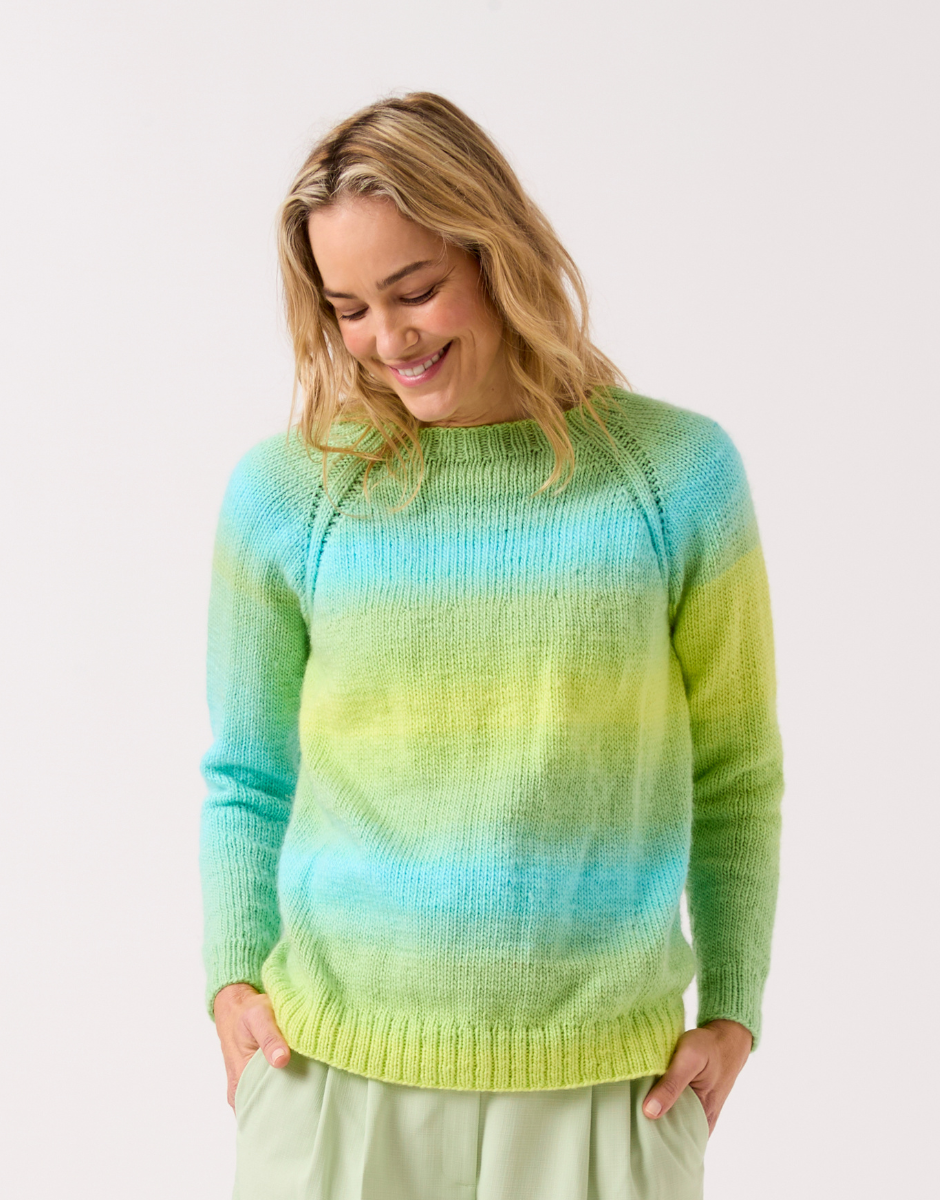 F262 Round the Raglan Sweater