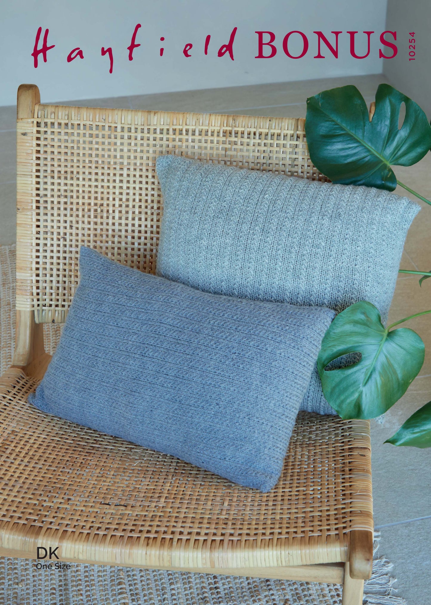 Hayfield Pattern 10254 - Grass stitch cushions-HaYFIELD Bonus DK - Product image