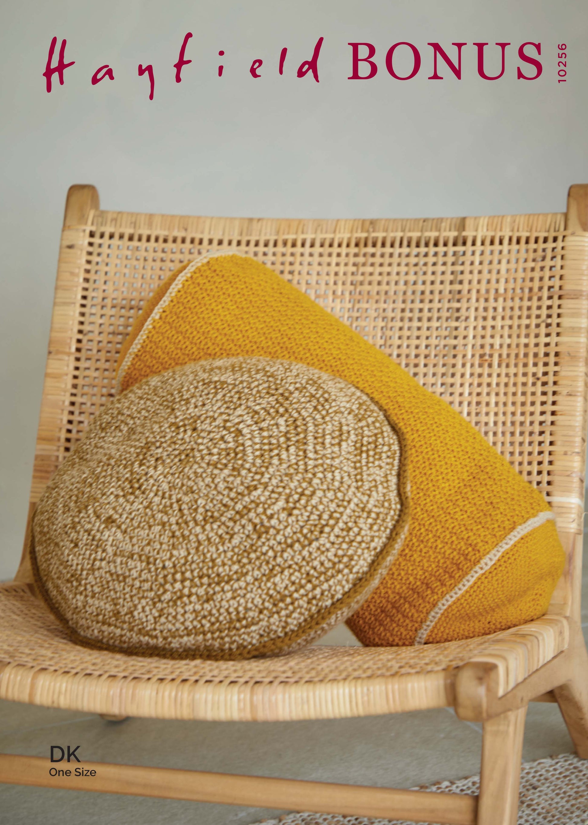 Hayfield Pattern 10256 - Cushions-Hayfield bonus DK - Product image