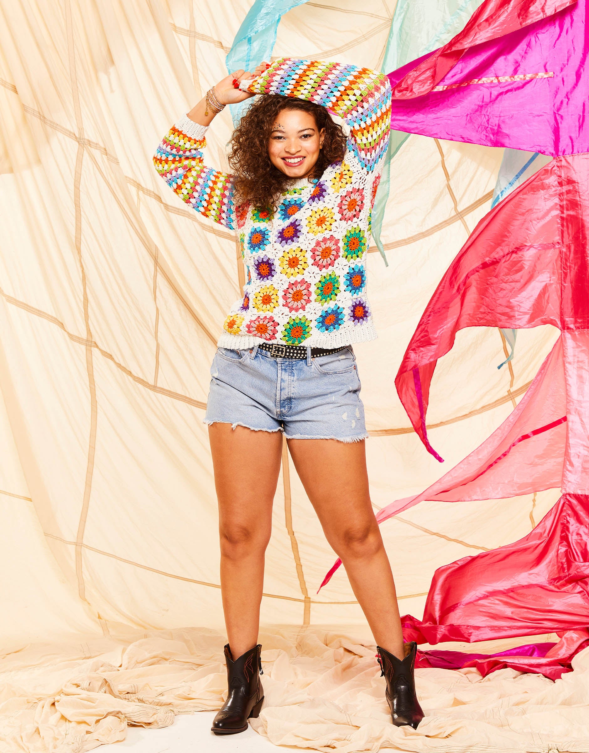 Sirdar Pattern 10527 - F137 Crowd Surf Sweater - Product image