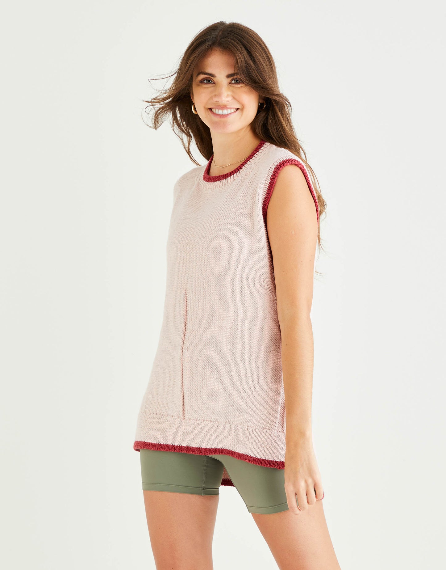 Sirdar Pattern 10550 - F005 Swing Tipped Vest - Product image