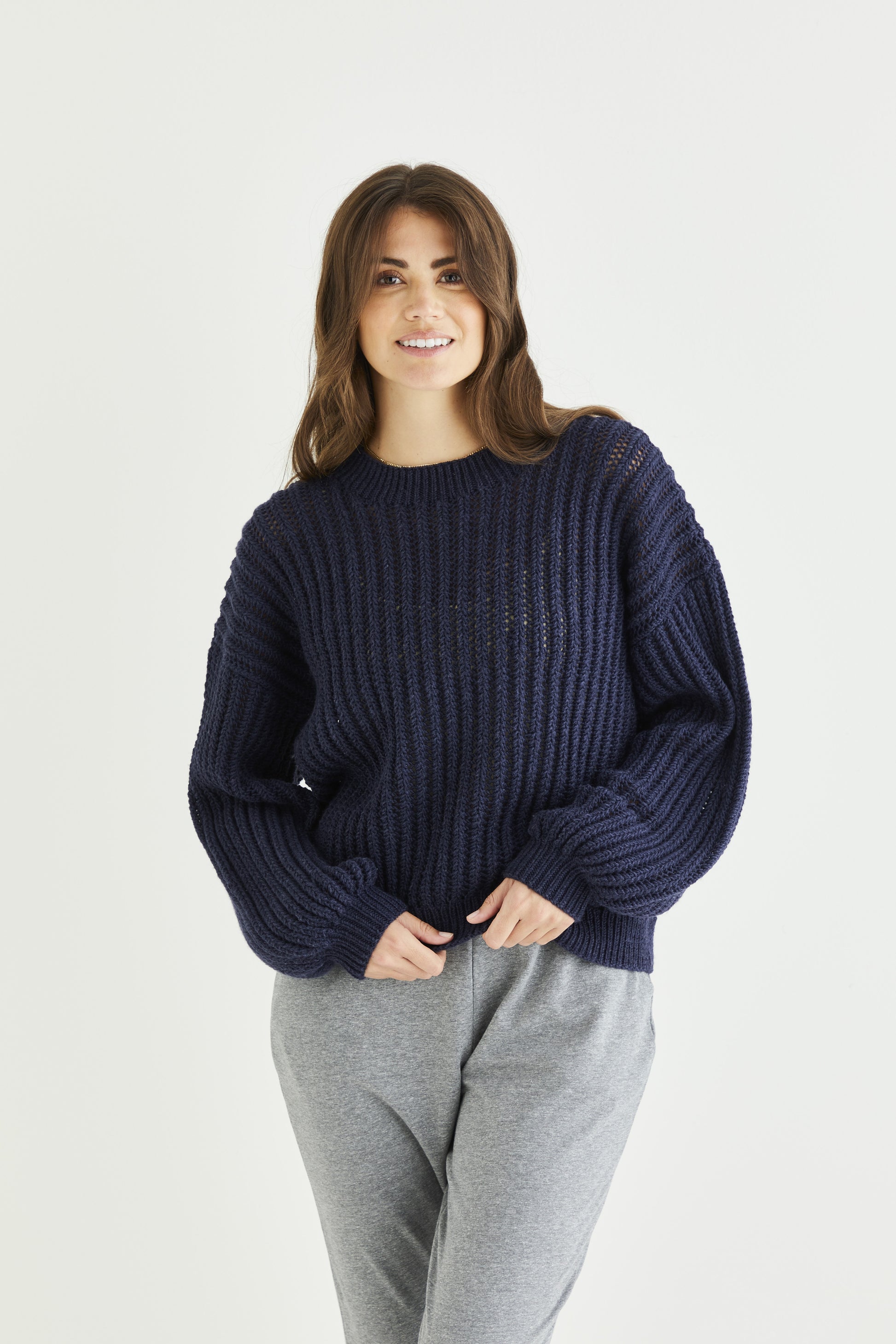 Sirdar Pattern 10557 - F005 Airtex Rib Sweater - Product image