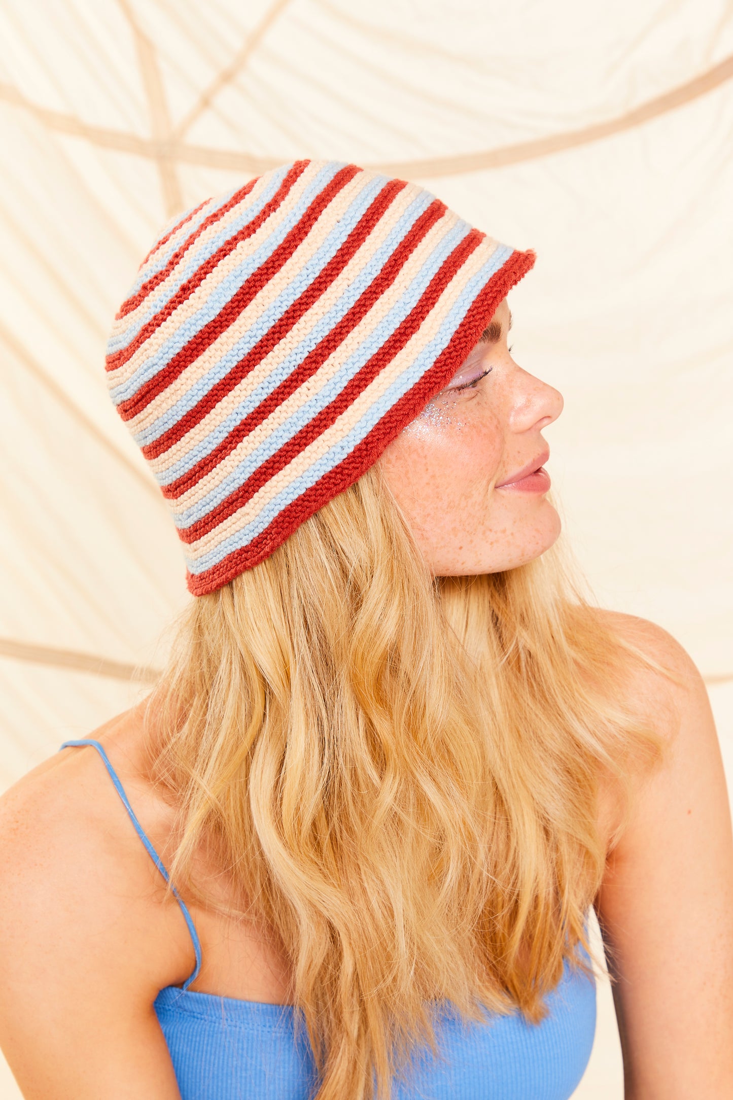 Sirdar Pattern 10568 - Product image