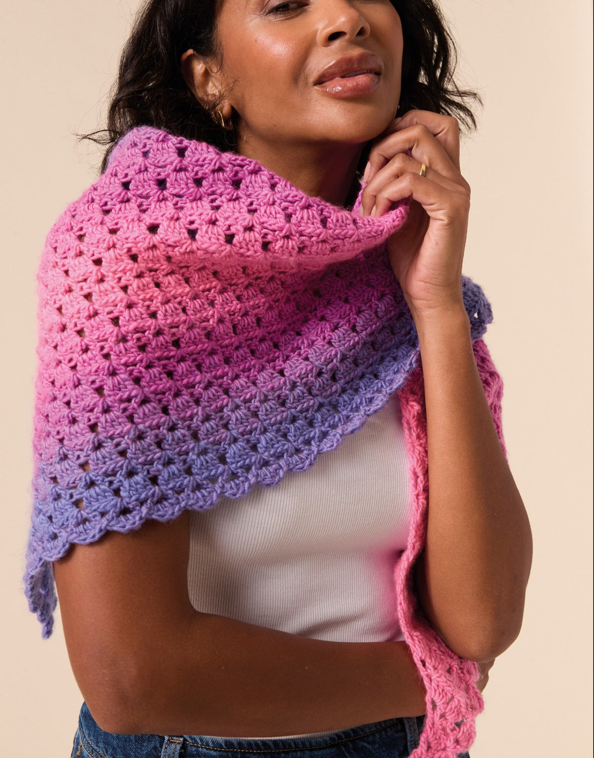 Sirdar Pattern 10927 - F262 Gradiant Crochet Shawl