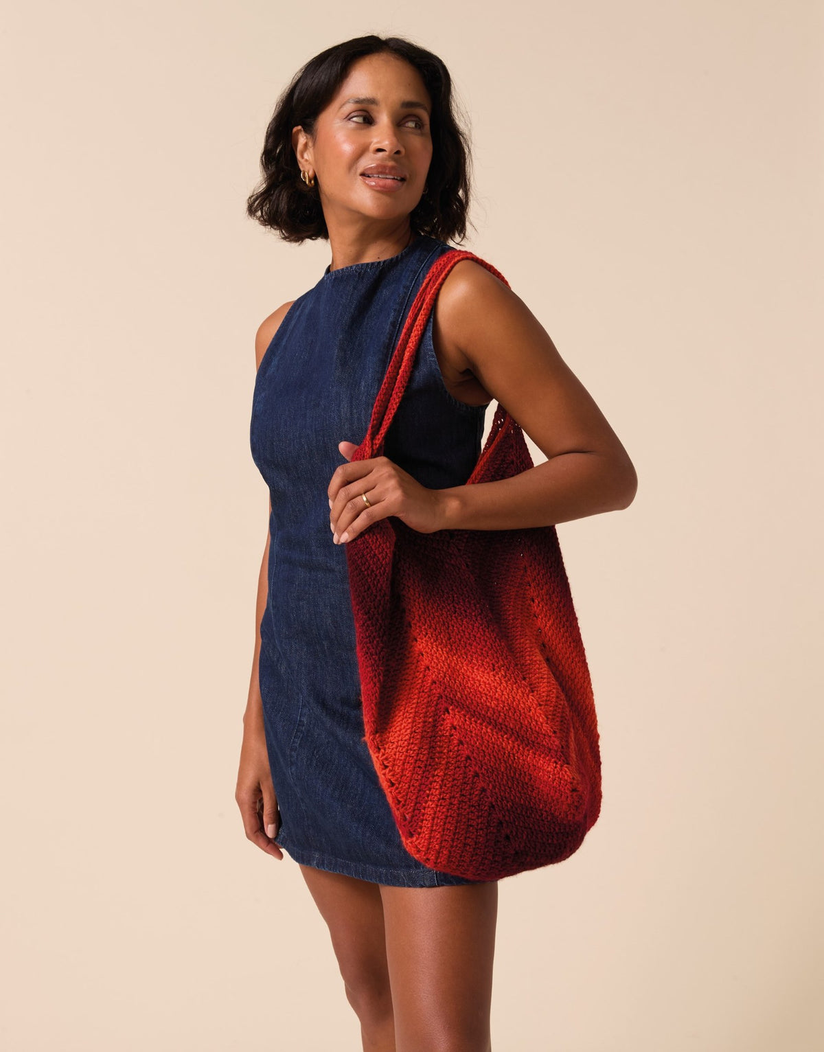Sirdar Pattern 10928 - F262 Chevron Glow Crochet Tote