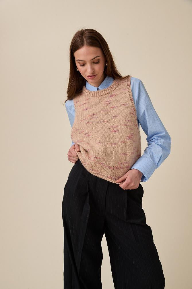 Sirdar Knitting Pattern 10960 - Flicker Versatile Vest in Embers