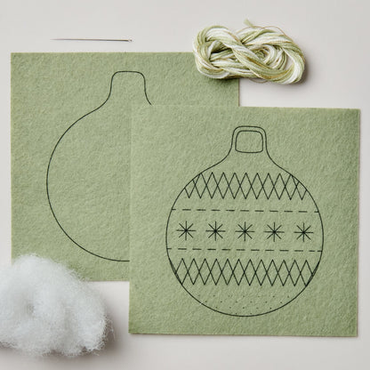 Rico Embroidery Kit - Felt Pendant - Christmas Bauble