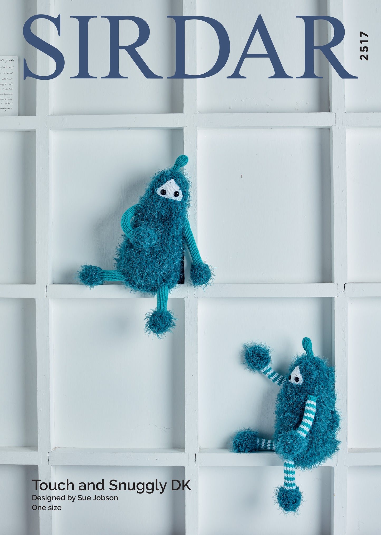 Sirdar Pattern 2517 - Aliens-Sirdar tounch & snuggly DK - Product image