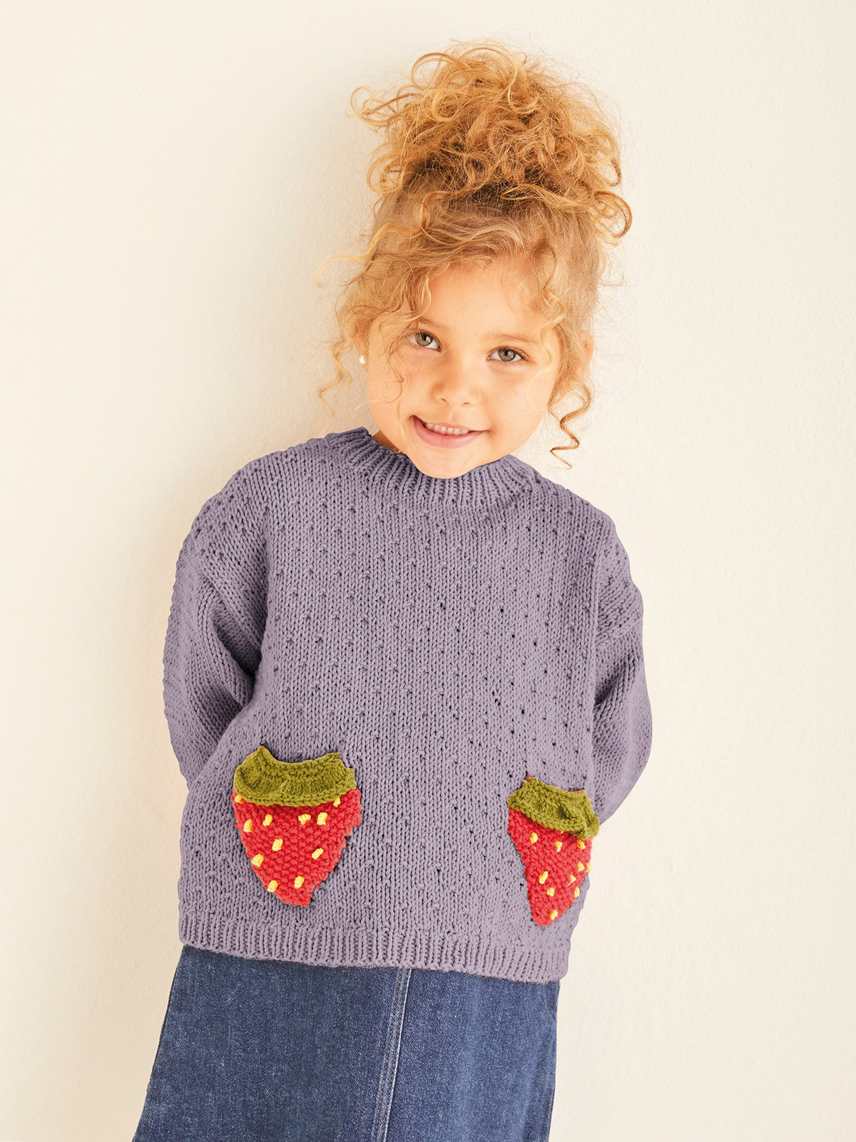 Sirdar Pattern 2570 - Strawberry swetare & cardigan-Snuggly replay DK