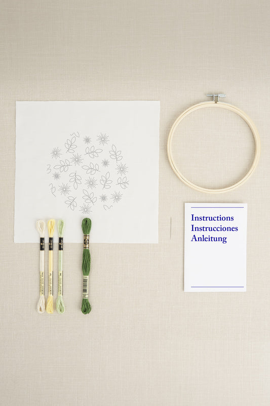 DMC Embroidery Kit - Daisies