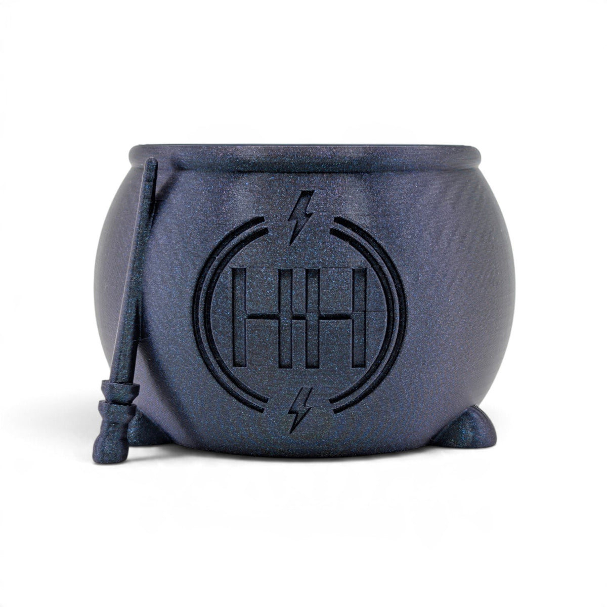 Free with the kit: Homend cauldron hook holder with a lightning bolt and HH emblem