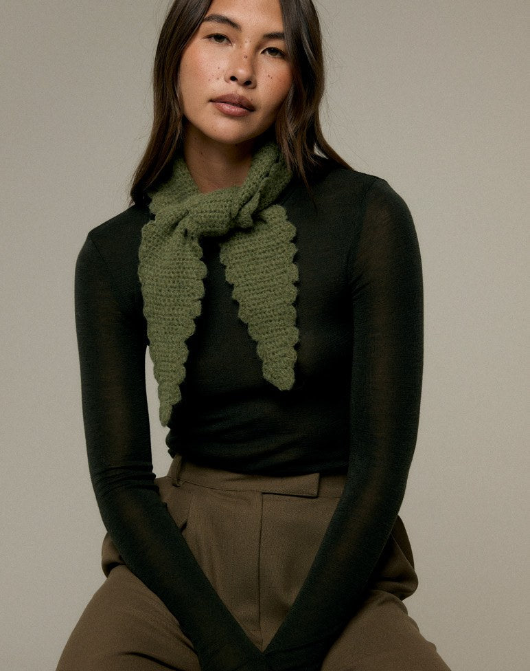 Mode at Rowan Pattern 134 - Ornella Neckerchief