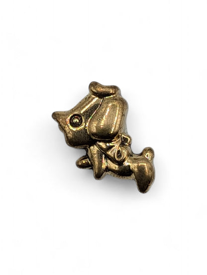 Craft button for sewing - scale reference