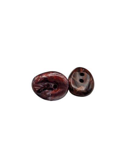 Bonfanti Italian craft button in red - close up detail