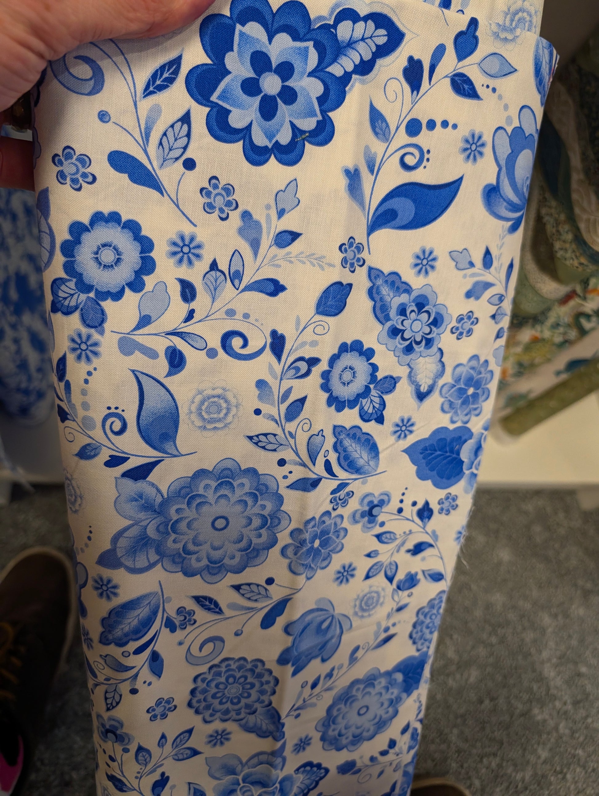 Andover Fabrics AMSTERDAM BY LIBS ELLIOTT STILE A (1690/LB)