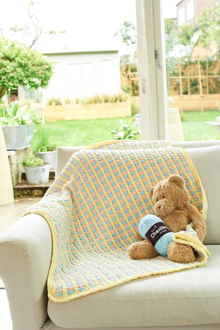 Stylecraft Chenille Chunky Pattern 10247 - Knitted Blanket (Yellow)