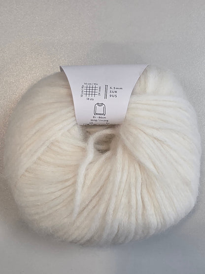 Rowan yarn, alpaca blend - texture detail