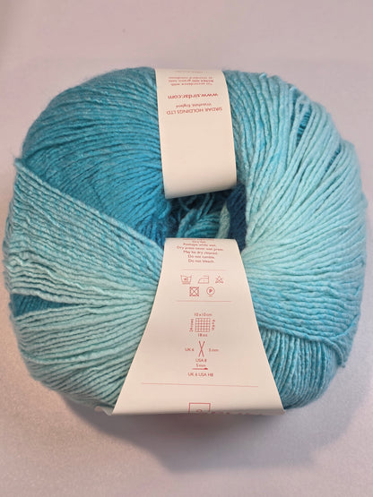 Sirdar yarn in blue - texture detail