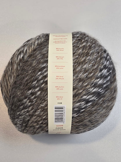 Sirdar yarn, wool blend - texture detail