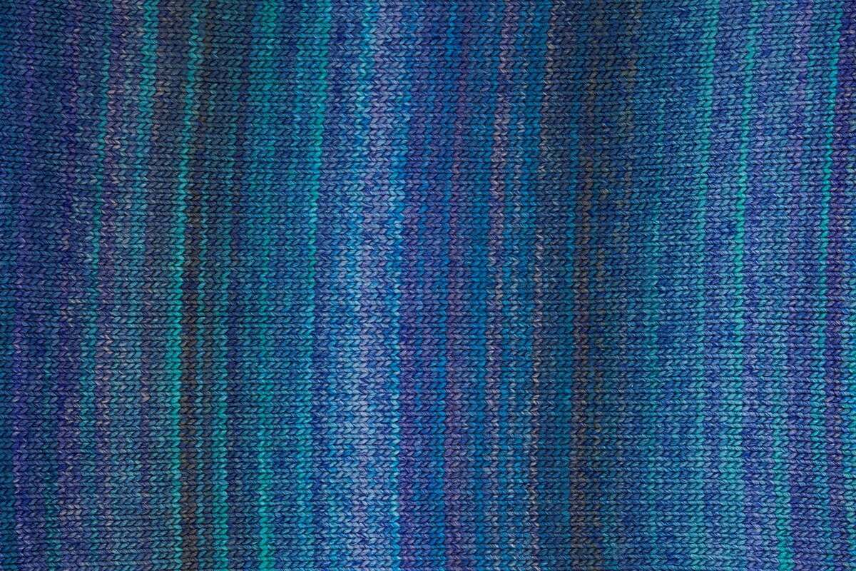 Sirdar yarn in turquoise - close up detail