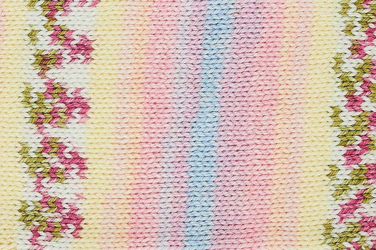 Knitting yarn - label view