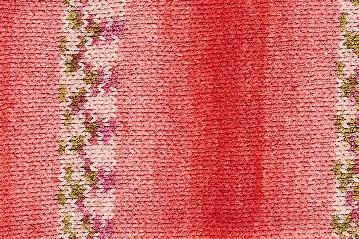 Knitting yarn - label view